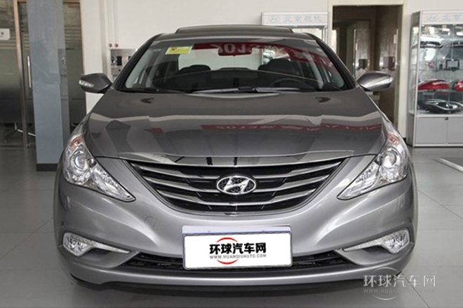 2013款 2.0L 自動領(lǐng)先版