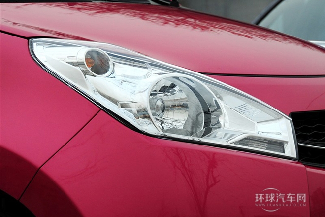 2013款 1.0L 自動(dòng)豪華型
