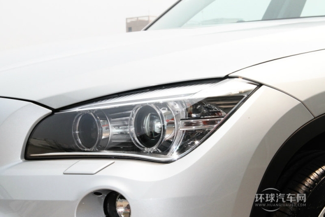 2013款 sDrive20i 運(yùn)動(dòng)設(shè)計(jì)套裝