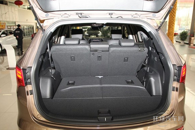 2013款 2.2T 四驅(qū)尊享版 7座