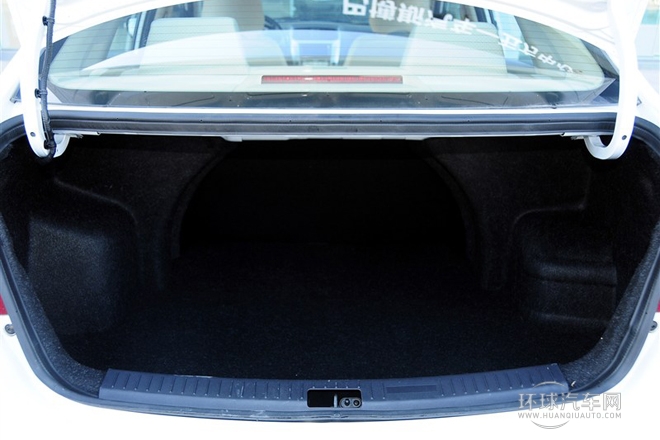 2014款 1.5L 手動(dòng)標(biāo)準(zhǔn)型
