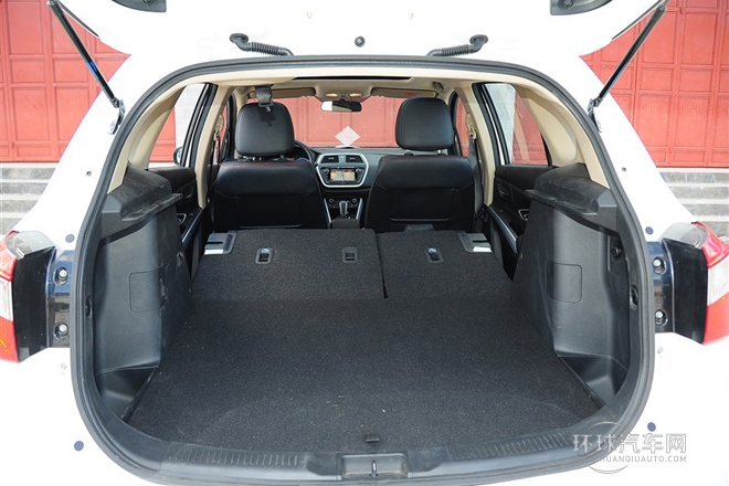 2014款 1.6L CVT四驅(qū)尊貴型