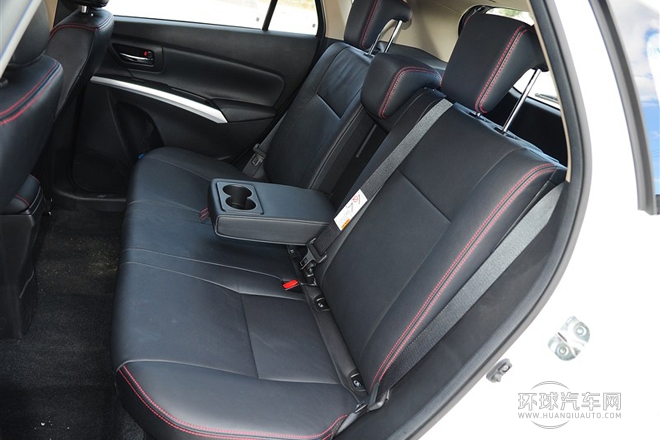 2014款 1.6L CVT四驅(qū)尊貴型
