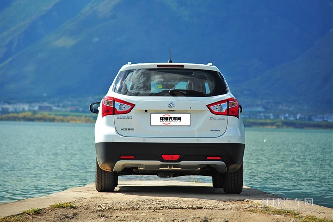 2014款 1.6L CVT四驅(qū)尊貴型