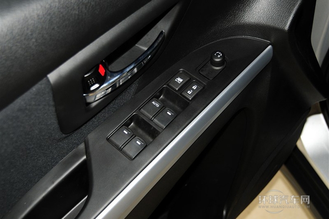 2014款 1.6L 手動兩驅(qū)進取型
