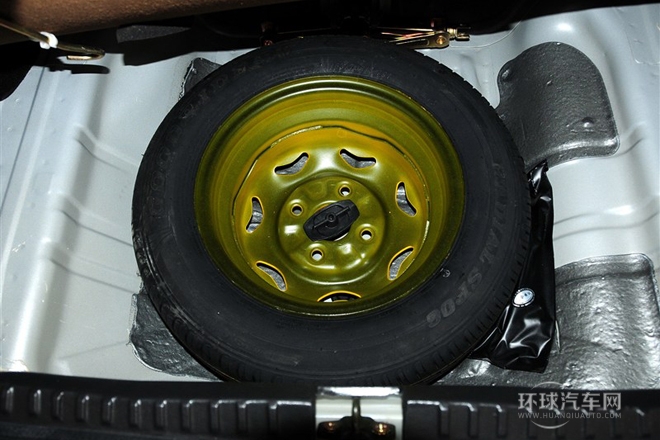 2012款 1.3L 標(biāo)準(zhǔn)型
