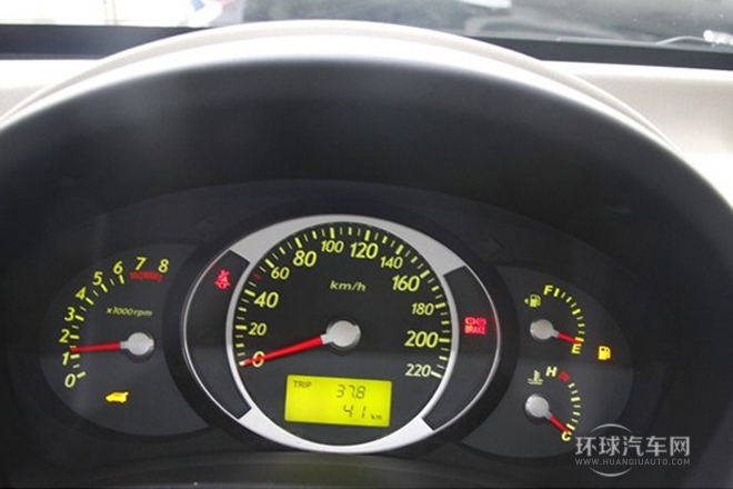 2013款 2.0L 手動兩驅(qū)舒適型