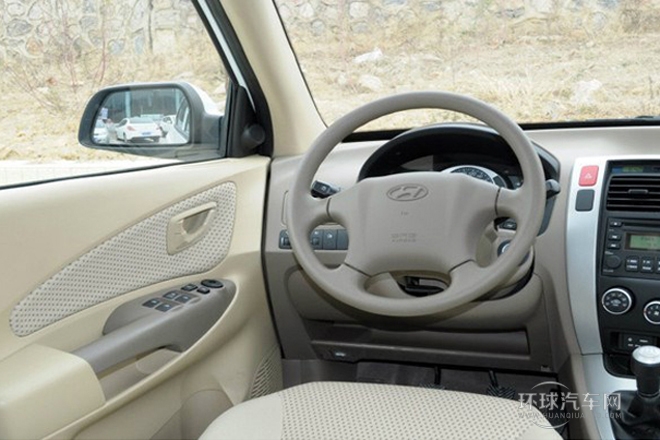 2013款 2.0L 手動兩驅(qū)時尚型