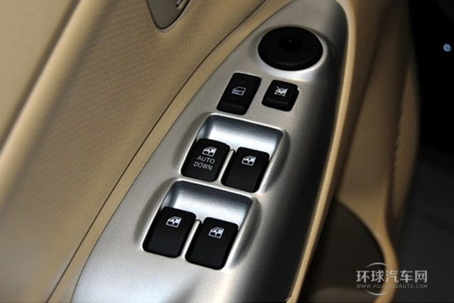 2013款 2.0L 自動兩驅(qū)舒適型