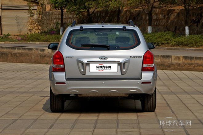 2013款 2.0L 自動兩驅(qū)舒適型