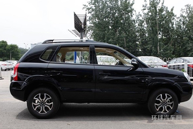 2013款 2.0L 手動四驅(qū)豪華型