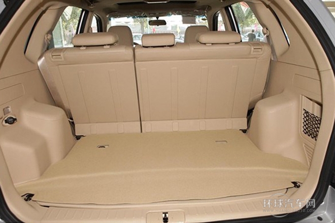 2013款 2.0L 手動(dòng)四驅(qū)尊貴型