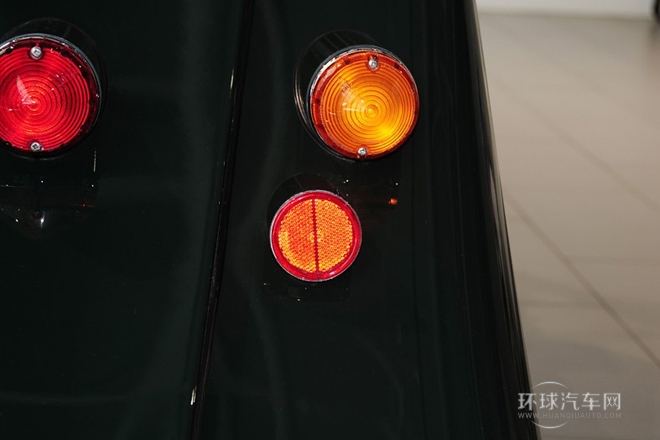2013款 4.8L 標(biāo)準(zhǔn)型
