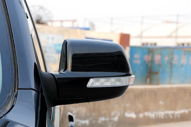 2011款 2.0L 兩驅都市豪華版