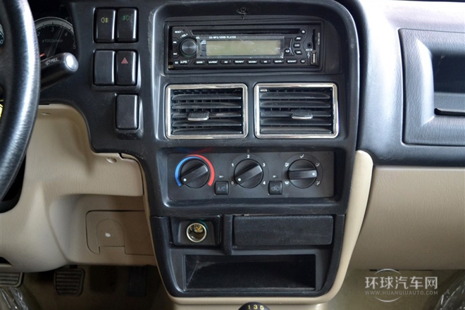 2012款 2.8T 標(biāo)準(zhǔn)型