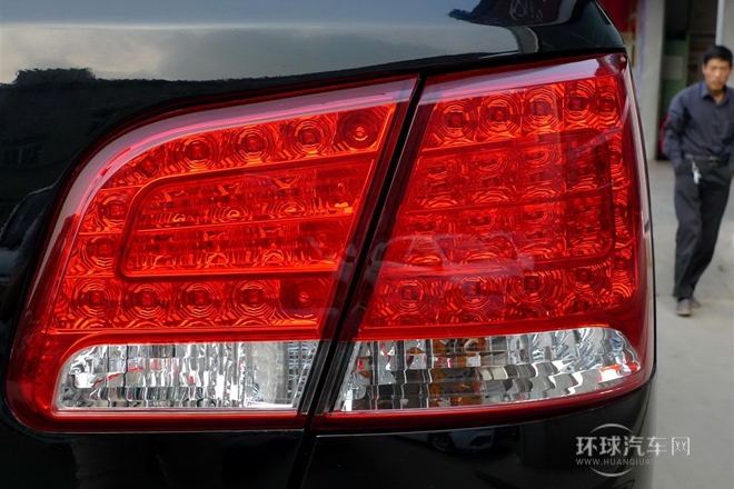 2011款 2.0L 手動兩驅(qū)舒適型
