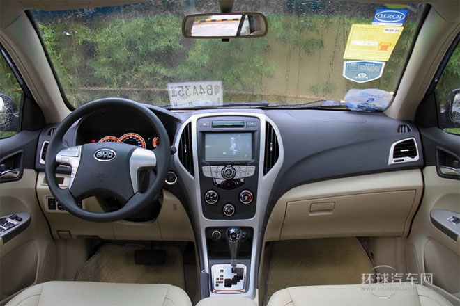 2014款 1.5L 自動(dòng)尊貴型