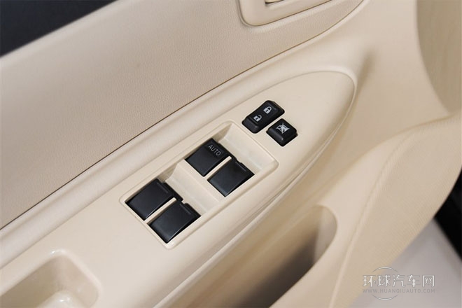 2013款 1.5L 手動(dòng)舒適型