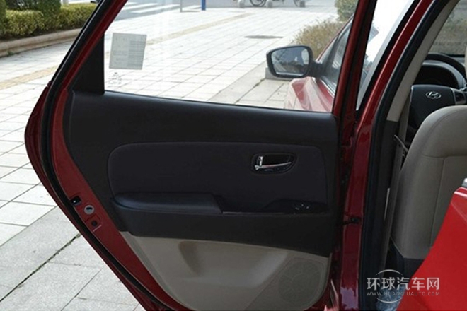 2011款 1.6L 自動(dòng)舒適型
