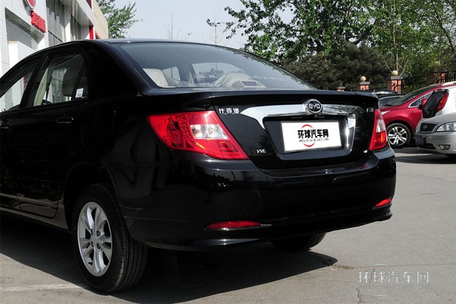 2014款 1.5L 手動(dòng)豪華型