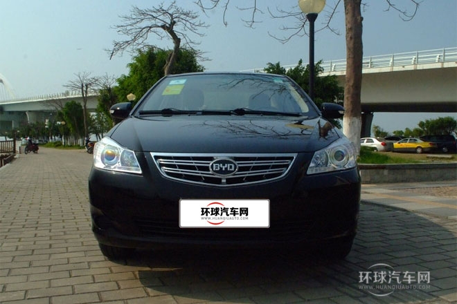 2012款 1.5L 手動(dòng)標(biāo)準(zhǔn)型