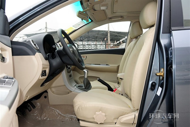 2012款 1.5L 手動豪華型