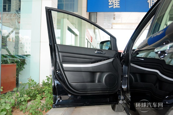 2014款 2.5L 兩驅(qū)時(shí)尚版