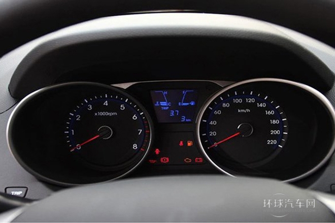 2013款 2.0L 手動兩驅(qū)舒適型GL 國IV