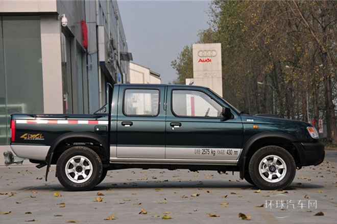 2013款 3.0T柴油兩驅(qū)標(biāo)準(zhǔn)型ZD30D13-4N2