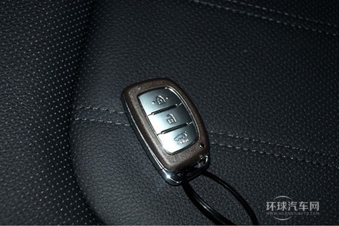 2013款 2.0L 自動兩驅(qū)領(lǐng)先型GLX 國IV