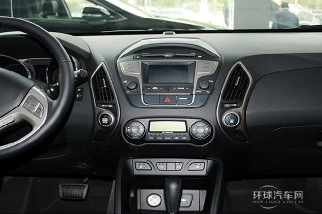 2013款 2.0L 自動兩驅(qū)領(lǐng)先型GLX 國V
