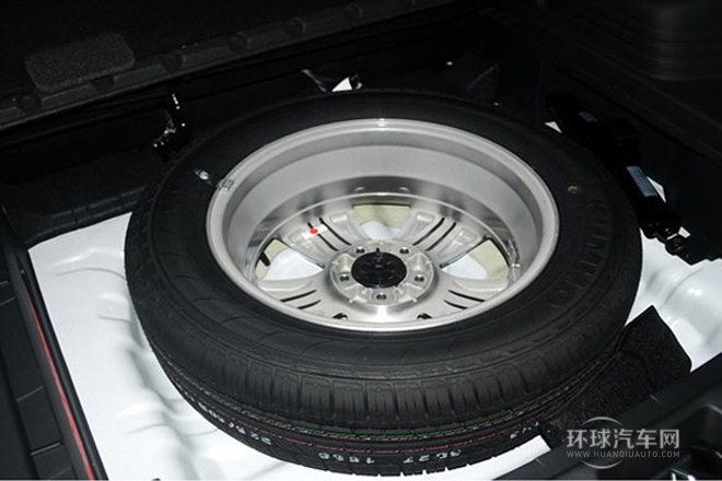 2013款 2.4L 自動兩驅(qū)領(lǐng)先型GLX 國IV