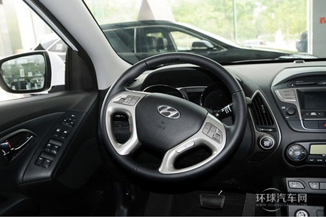 2013款 2.4L 自動兩驅(qū)領(lǐng)先型GLX 國V