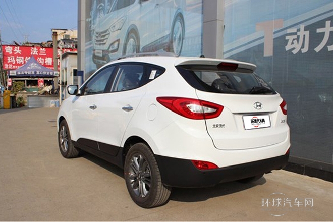 2013款 2.4L 自動(dòng)兩驅(qū)領(lǐng)先型GLX 國V