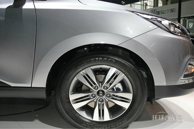2013款 2.4L 自動四驅(qū)領(lǐng)先型GLX 國IV