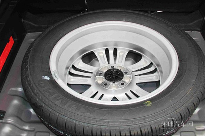 2013款 2.4L 自動(dòng)四驅(qū)領(lǐng)先型GLX 國V