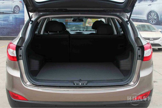 2013款 2.4L 自動四驅(qū)領(lǐng)先型GLX 國V