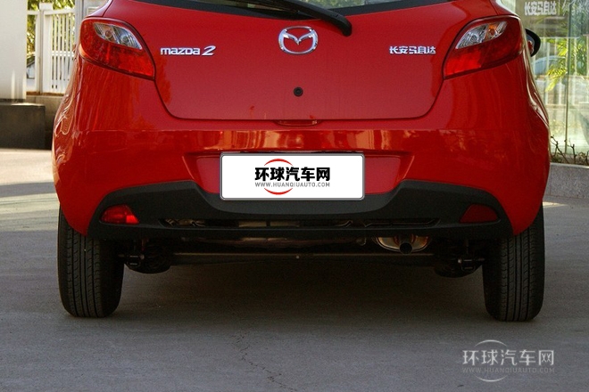2012款 三廂炫動 1.3L 自動標(biāo)準(zhǔn)版