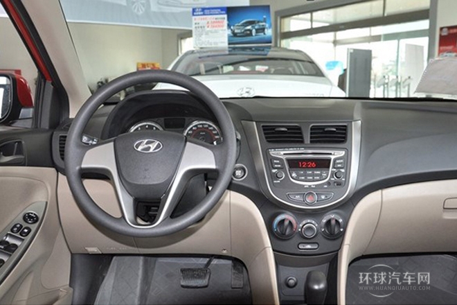 2014款 三廂 1.4L 自動領(lǐng)先型GLX