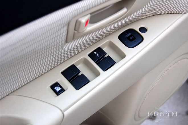 2012款 1.6L 手動經(jīng)典標準型