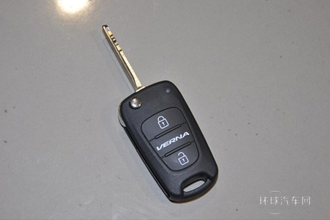 2014款 三廂 1.6L 自動領(lǐng)先型GLX