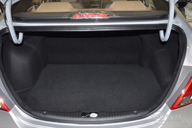 2014款 三廂 1.6L 自動領(lǐng)先型GLX