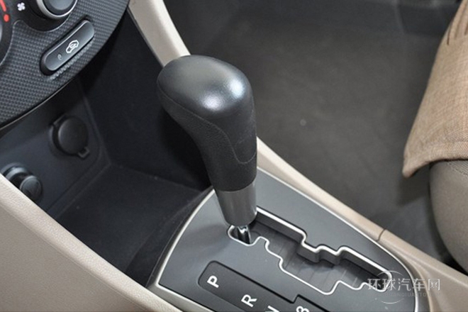 2014款 三廂 1.6L 自動(dòng)領(lǐng)先型GLX