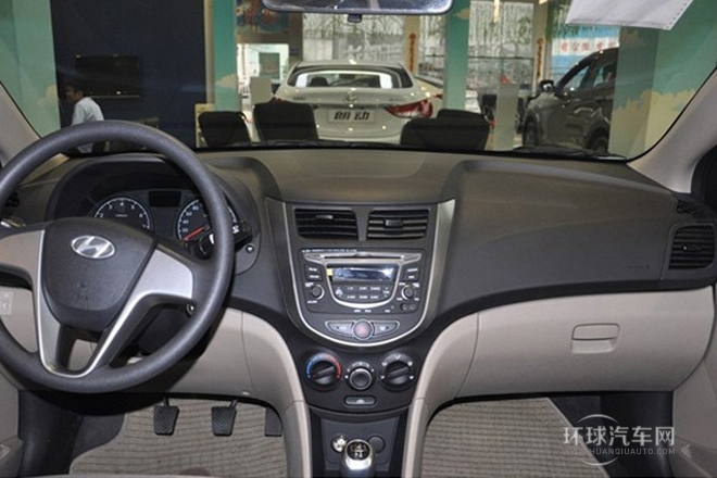 2014款 三廂 1.6L 自動領(lǐng)先型GLX