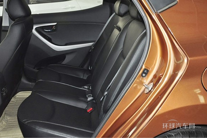 2013款 1.6L 自動(dòng)領(lǐng)先型