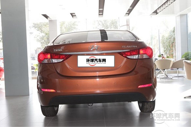 2013款 1.6L 自動(dòng)領(lǐng)先型