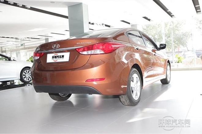 2013款 1.6L 自動領(lǐng)先型