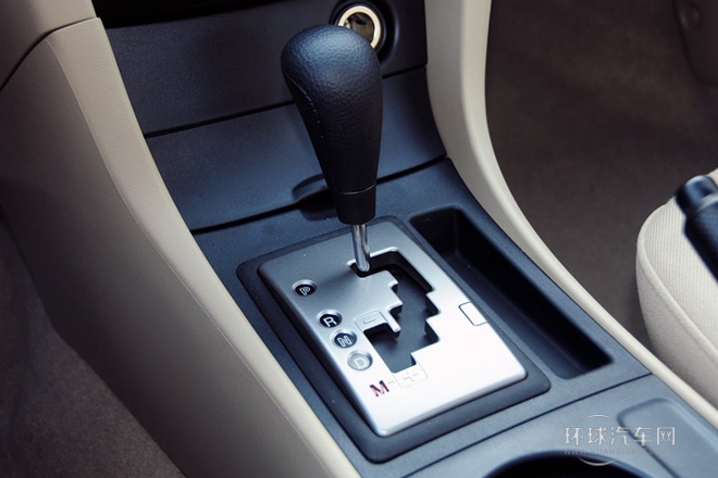 2012款 1.6L 自動(dòng)經(jīng)典特惠型
