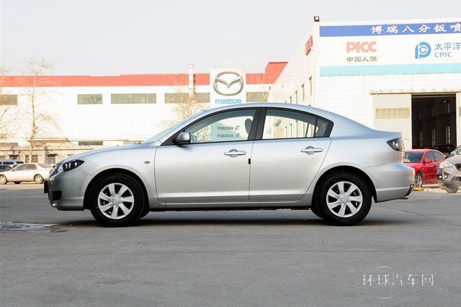 2012款 1.6L 自動(dòng)經(jīng)典特惠型
