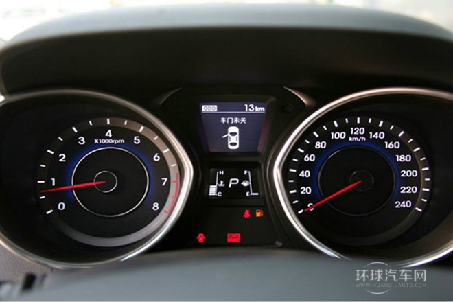 2013款 1.6L 自動(dòng)尊貴型